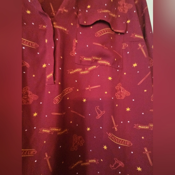 Harry Potter Gryffindor Blouse - Picture 2 of 3